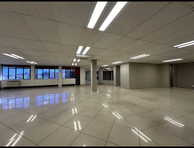 1,760M² OFFICE TO LET IN SANDTON CENTRAL